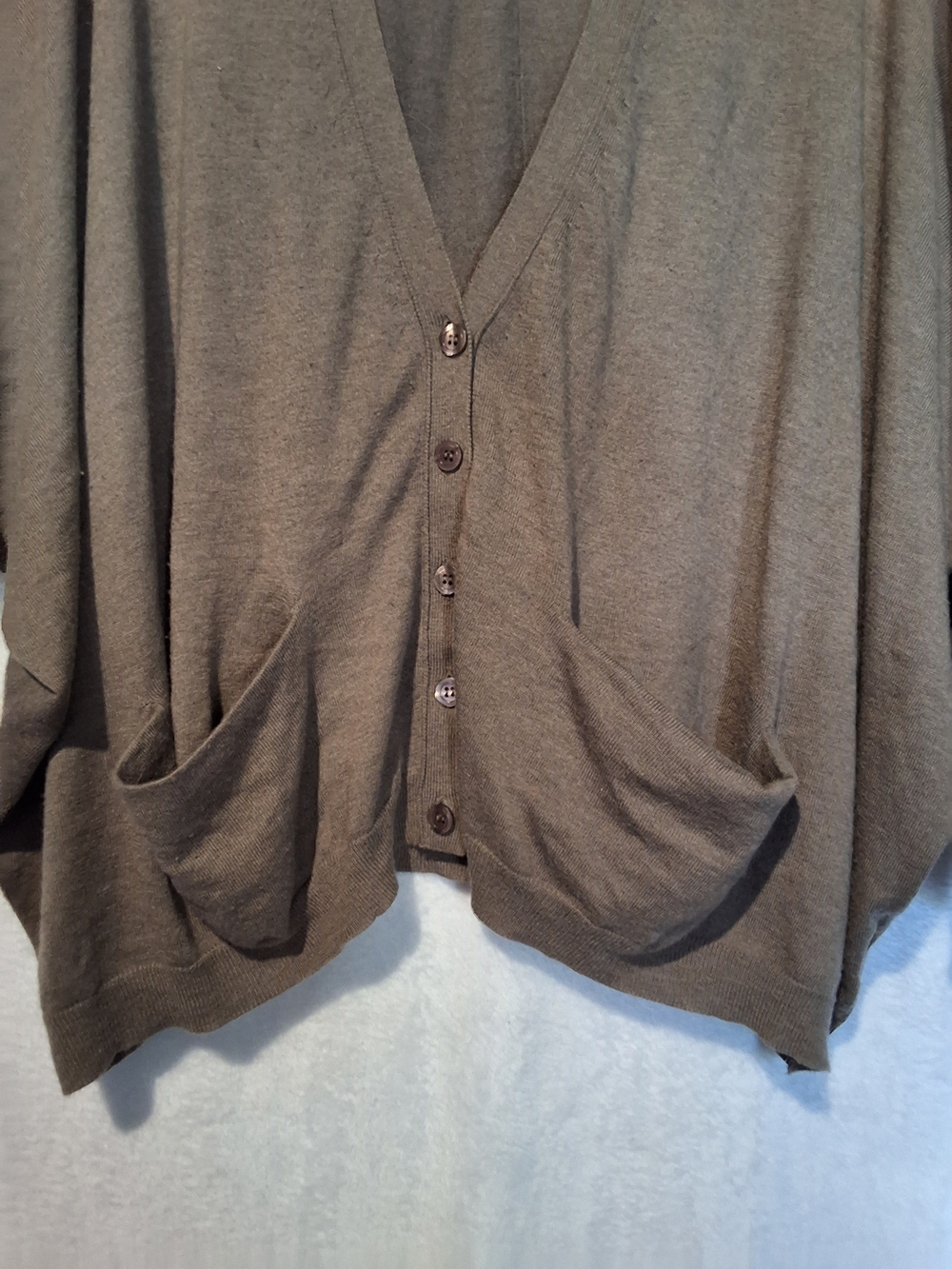 Willow & Clay Taupe V-Neck Button Front Cardigan - Picture 4 of 8